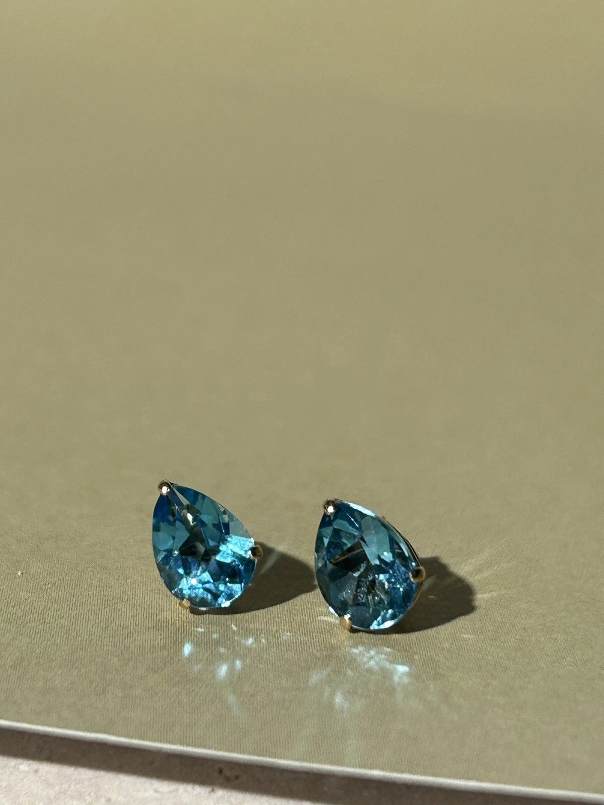 14K Real Gold Natural Topaz Pear Shape Earring Stud Push back fine jewelry