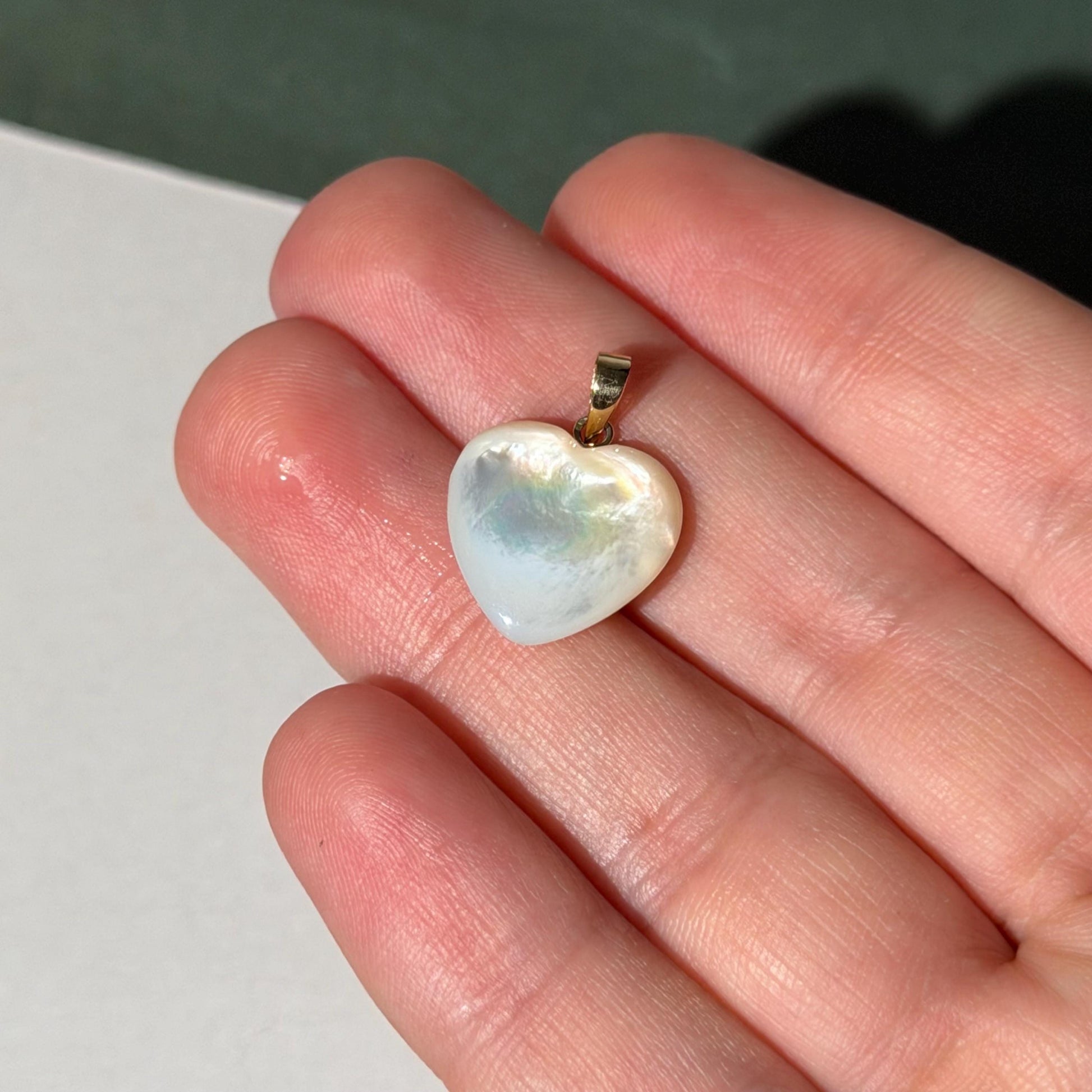 14K Solid Gold Mother of Pearl Heart Pendant – Dainty Love Charm, Minimalist
