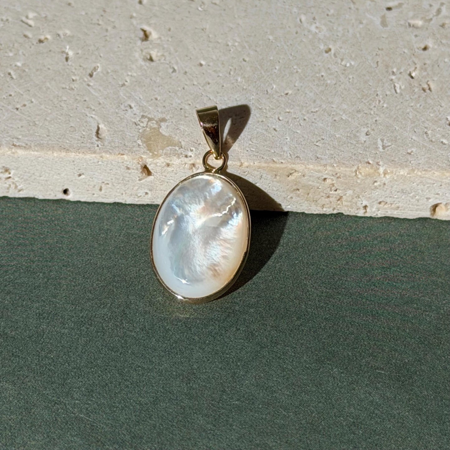 14K Solid Gold Oval Mother of Pearl Pendant, Bezel Set Charm, Minimalist Fine