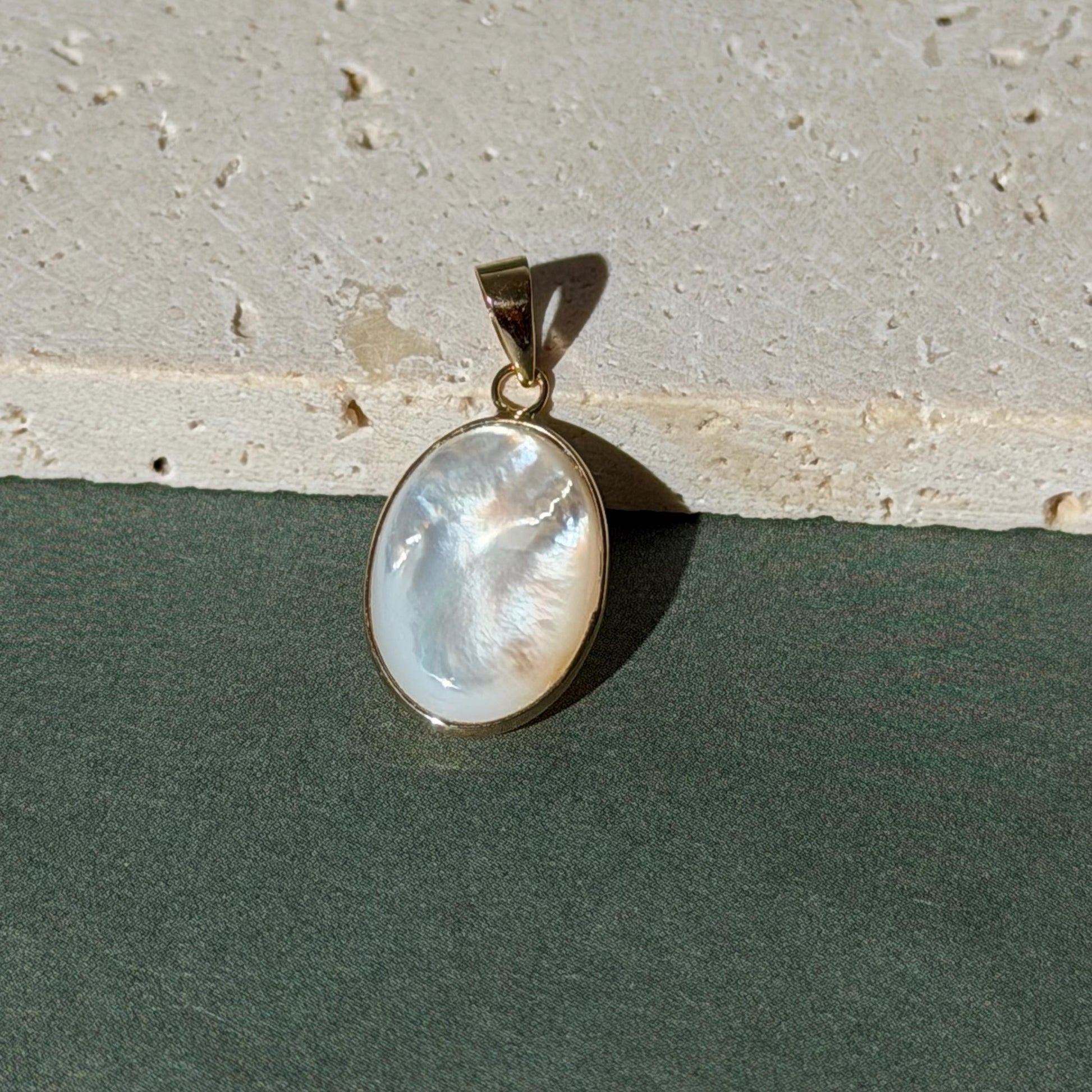 14K Solid Gold Oval Mother of Pearl Pendant, Bezel Set Charm, Minimalist Fine