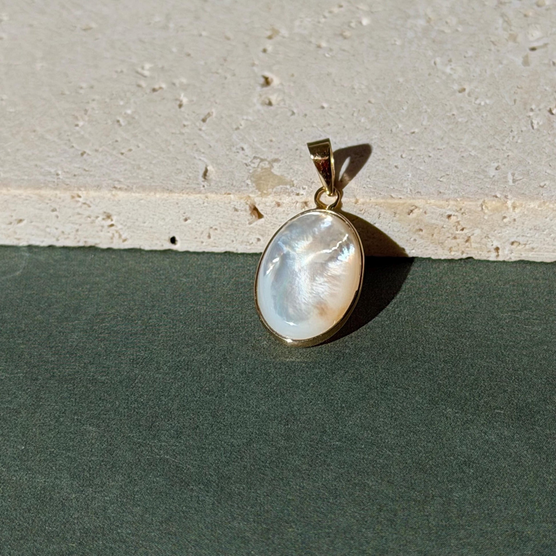 14K Solid Gold Oval Mother of Pearl Pendant, Bezel Set Charm, Minimalist Fine