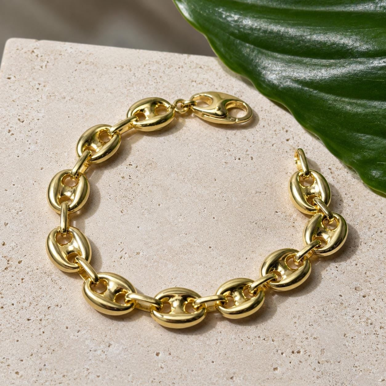 14K Solid Gold Puffy Mariner Bracelet 7.5” Long 10mm wide 9.9gram