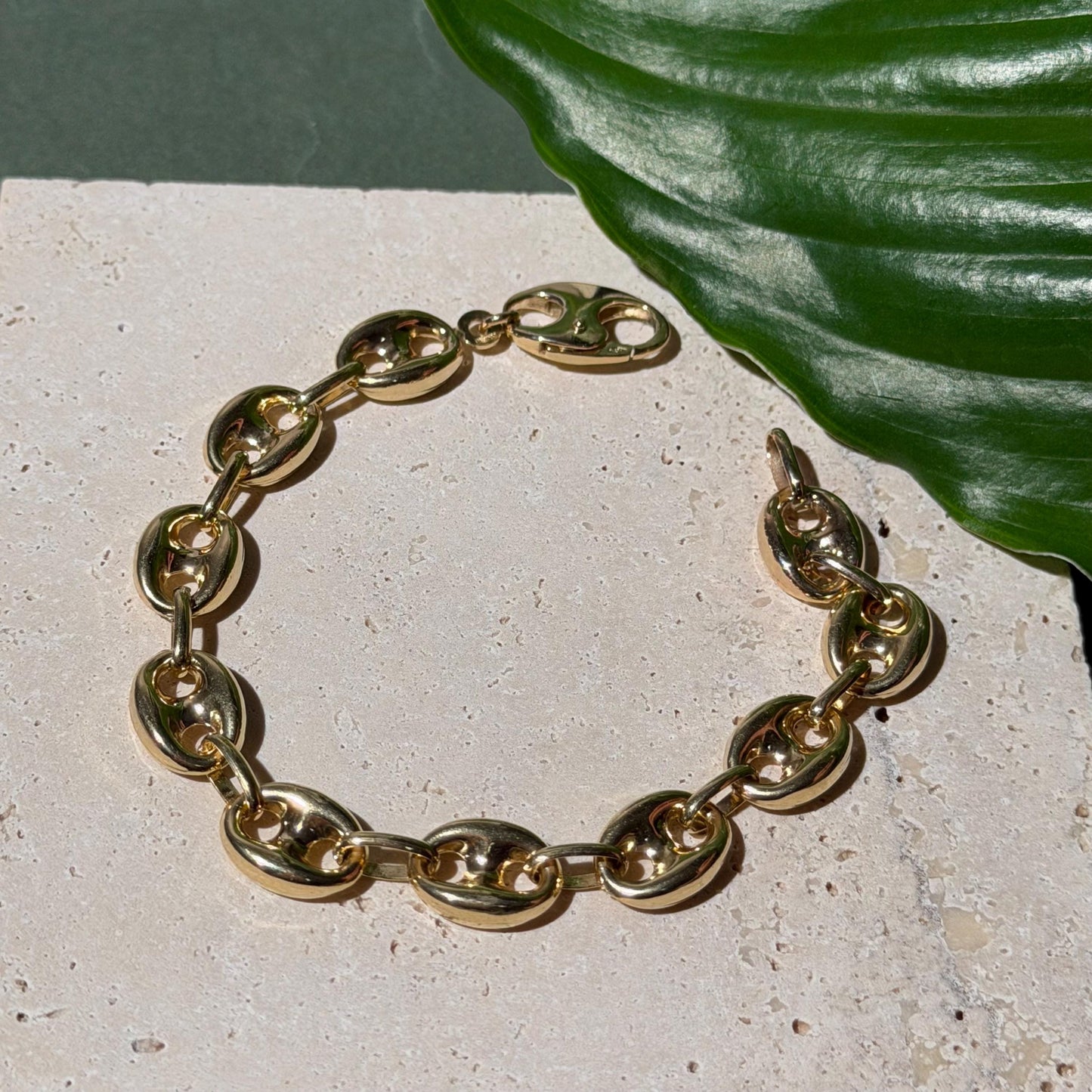 14K Solid Gold Puffy Mariner Bracelet 7.5” Long 10mm wide 9.9gram
