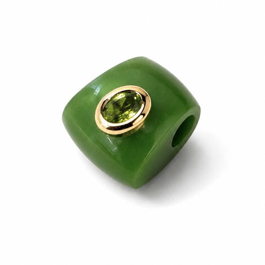 14K Real Gold Green Jade & Peridot Pendant Necklace 17mm x 13mm